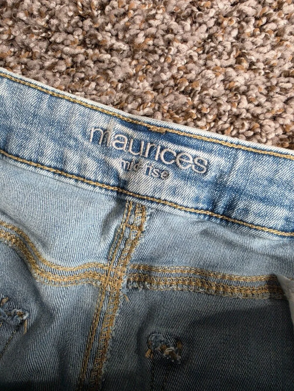 Maurices Womens Sz L Short Mid Rise Stone Wash Blue Jeans Light Wash Skinny
